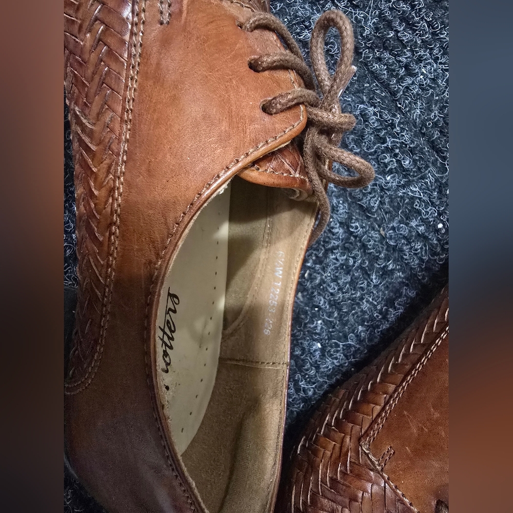 Trotters Lizzie Herringbone Brown Cognac Oxford Shoes Women - Picture 8 of 9